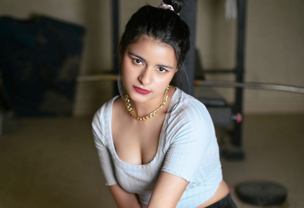 Lucknow Call Girls | Thick Shaft Forces Mouth Open Wider Than Feels Natural